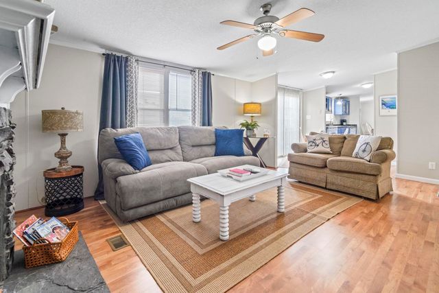 854 Grouper Ct., Murrells Inlet, SC 29576