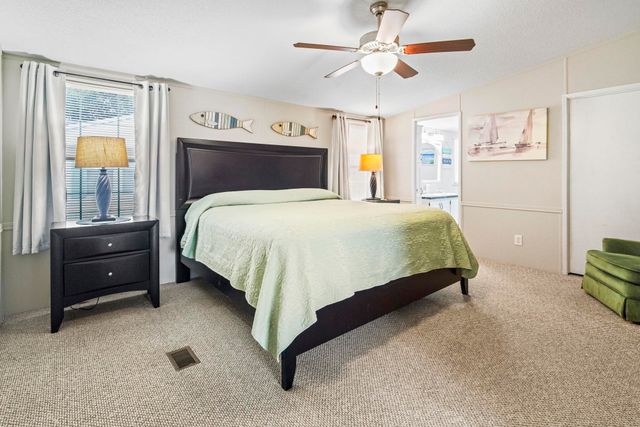 854 Grouper Ct., Murrells Inlet, SC 29576