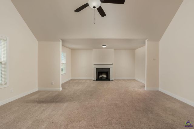 806 Harley Farms, Bonaire, GA 31005