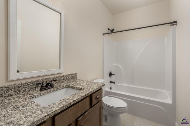 806 Harley Farms, Bonaire, GA 31005