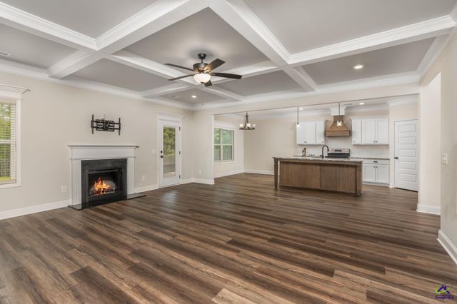 806 Harley Farms, Bonaire, GA 31005