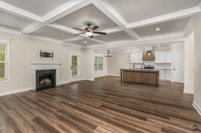 806 Harley Farms, Bonaire, GA 31005