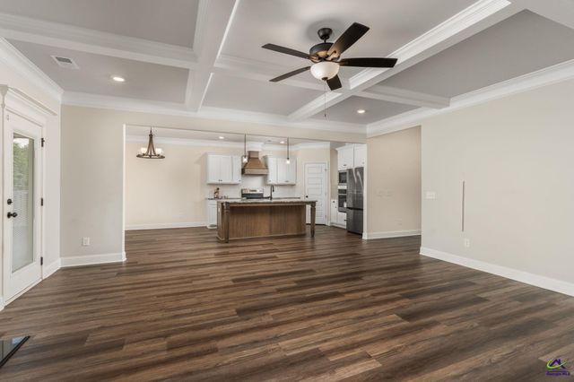 806 Harley Farms, Bonaire, GA 31005