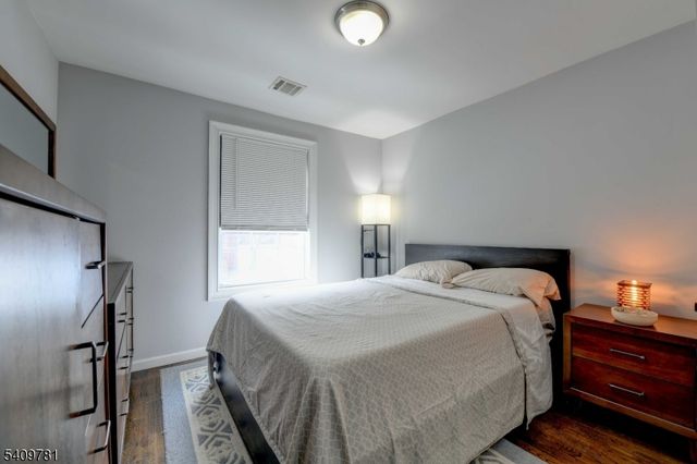 188 Pennington St, Newark City, NJ 07105