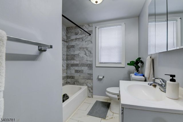 188 Pennington St, Newark City, NJ 07105