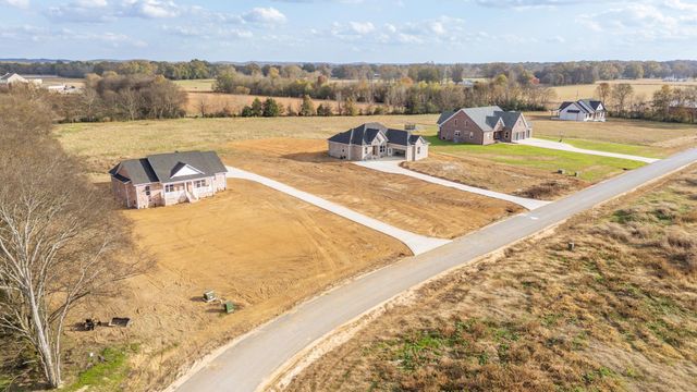 100 BELVEDERE CIR, Savannah, TN 38372