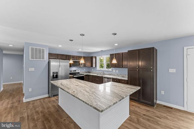 266 RIVERSIDE DR, Front Royal, VA 22630