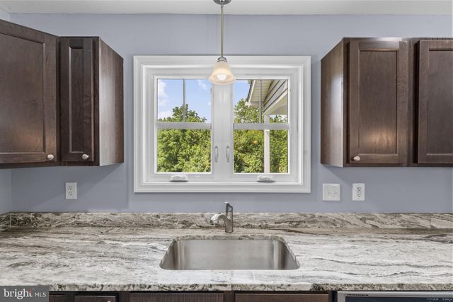 266 RIVERSIDE DR, Front Royal, VA 22630