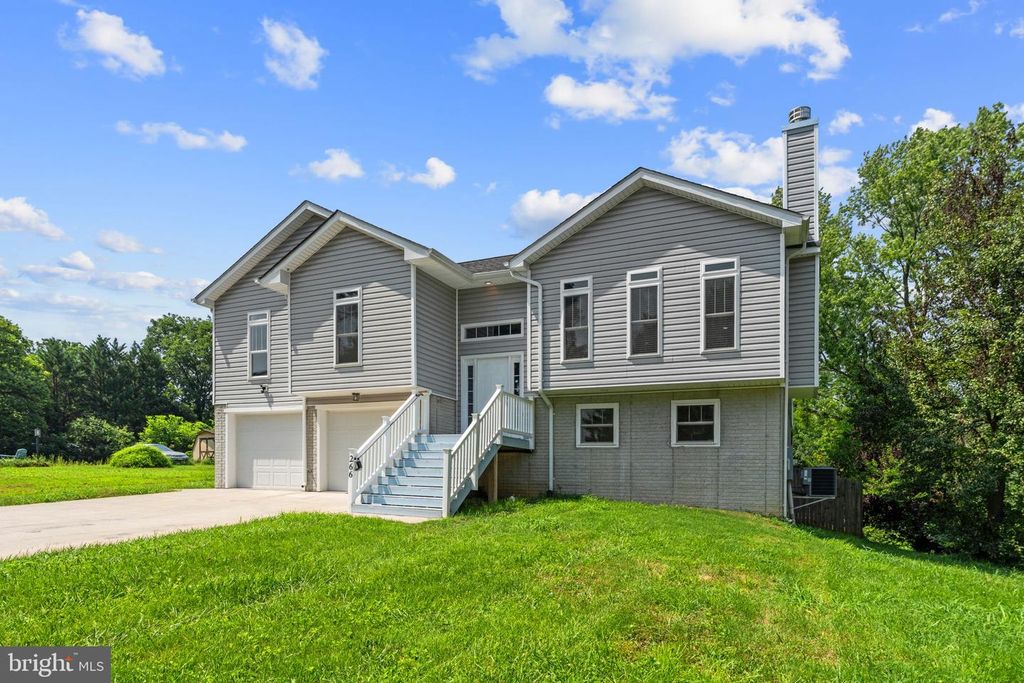 266 RIVERSIDE DR, Front Royal, VA 22630