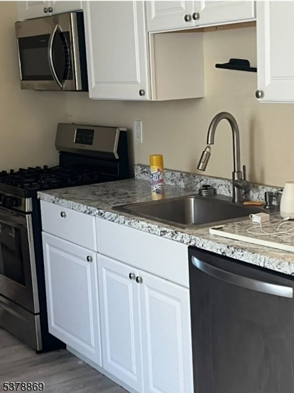 566 E Milton Ave 1, Rahway City, NJ 07065 — photo 2