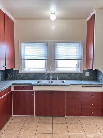 204 E Maple, Glendale, CA 91205