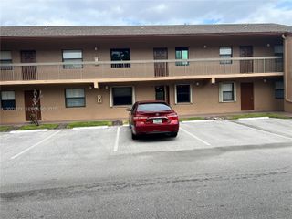 10005 Winding Lake Road 105, Sunrise, FL 33351