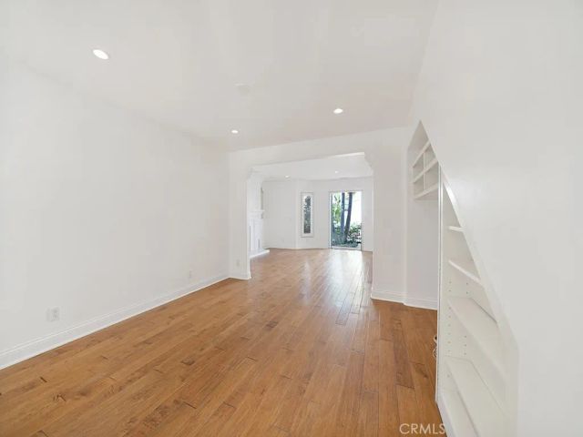 118 Via Xanthe, Newport Beach, CA 92663