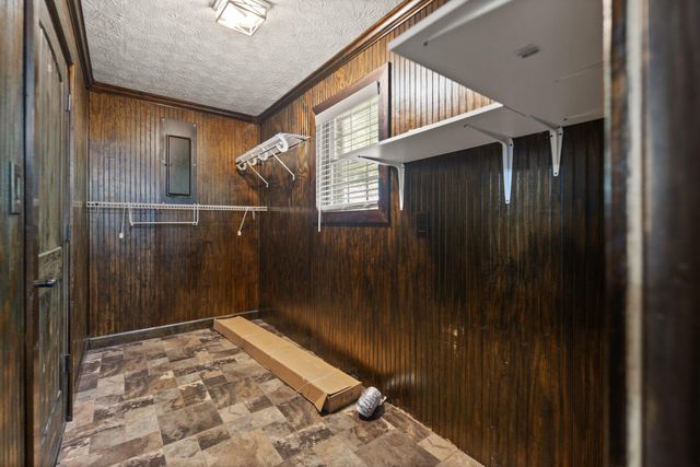 15 Reece Boulevard, Pineville, KY 40977