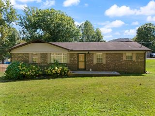 15 Reece Boulevard, Pineville, KY 40977