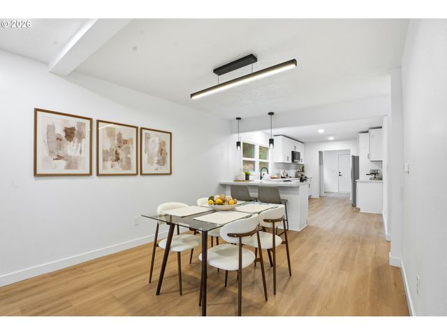 14123 Se UPPER ALDERCREST Dr, Milwaukie, OR 97267