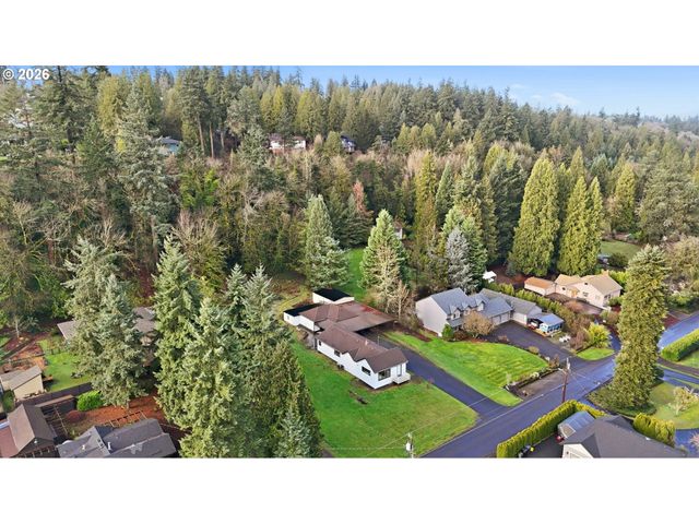 14123 Se UPPER ALDERCREST Dr, Milwaukie, OR 97267