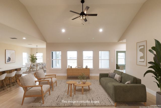 117 Lost Pines Ln, Marion, TX 78124