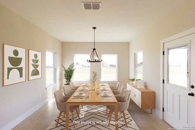 117 Lost Pines Ln, Marion, TX 78124