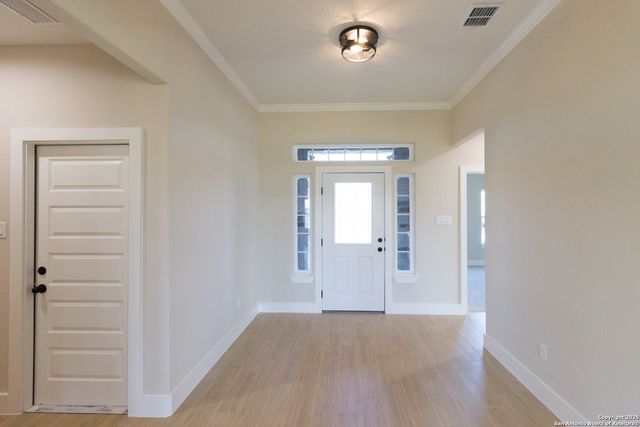 117 Lost Pines Ln, Marion, TX 78124