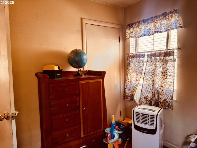 4920 Ne 72ND Ave, Portland, OR 97218