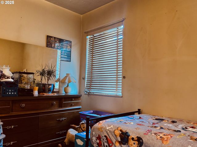 4920 Ne 72ND Ave, Portland, OR 97218