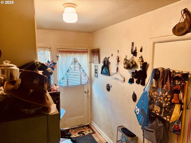 4920 Ne 72ND Ave, Portland, OR 97218