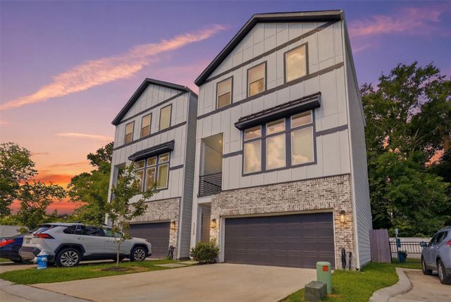 5305 Donovan Gardens Lane, Houston, TX 77091