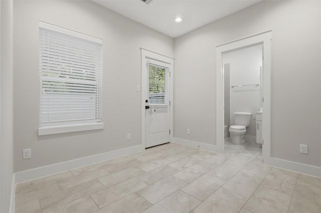 5305 Donovan Gardens Lane, Houston, TX 77091