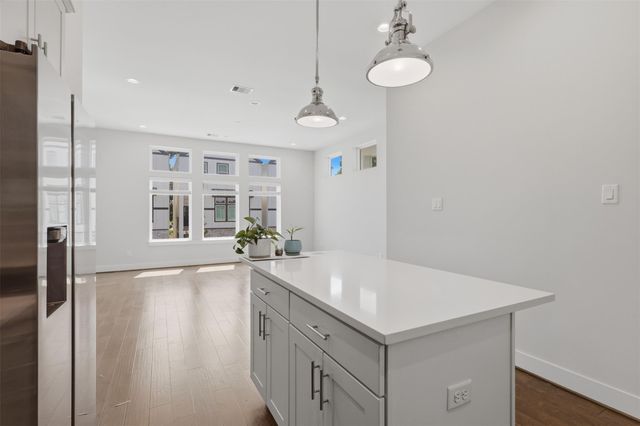 5305 Donovan Gardens Lane, Houston, TX 77091