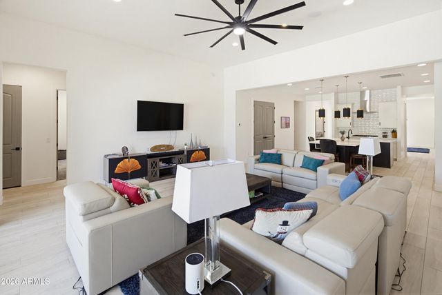 4236 E Whisper Rock Trail E, Cave Creek, AZ 85331