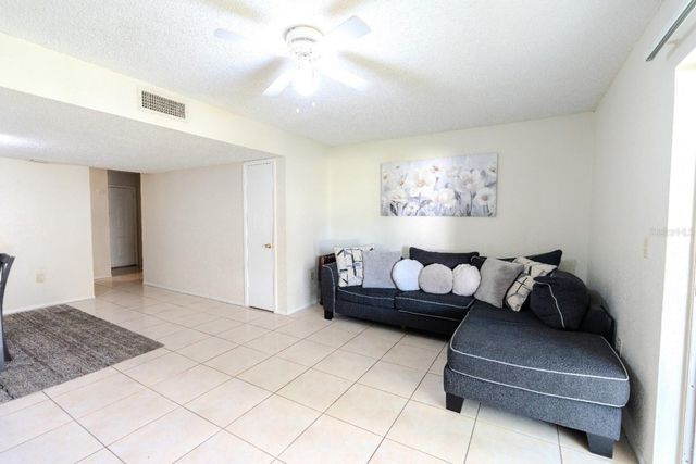 4267 S SEMORAN BOULEVARD 11, Orlando, FL 32822