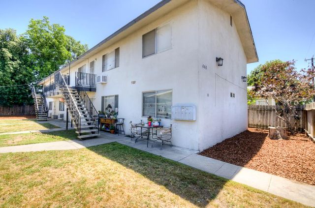 446 N Maple Avenue, Fresno, CA 93702