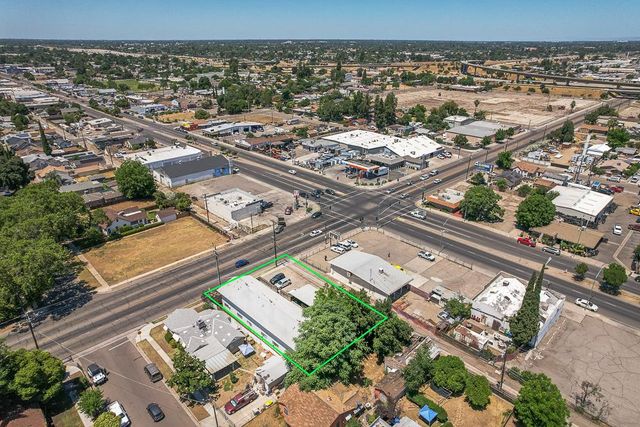 446 N Maple Avenue, Fresno, CA 93702
