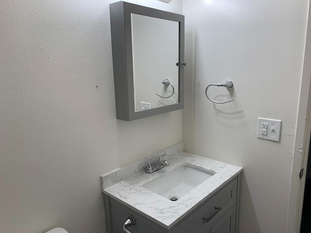 446 N Maple Avenue, Fresno, CA 93702