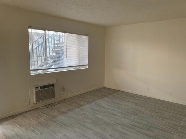 446 N Maple Avenue, Fresno, CA 93702