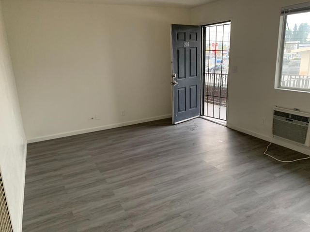 446 N Maple Avenue, Fresno, CA 93702