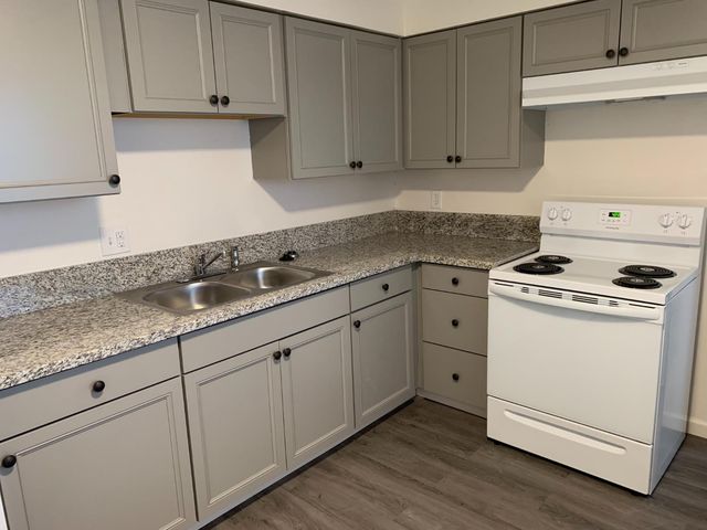 446 N Maple Avenue, Fresno, CA 93702