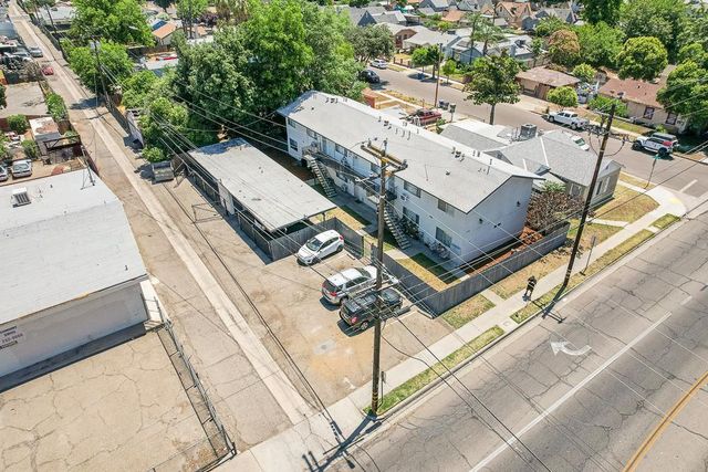 446 N Maple Avenue, Fresno, CA 93702