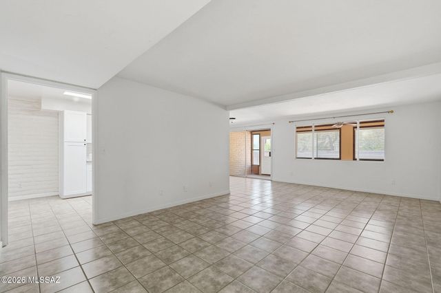 153 E Mountain Morning Drive, Tucson, AZ 85704