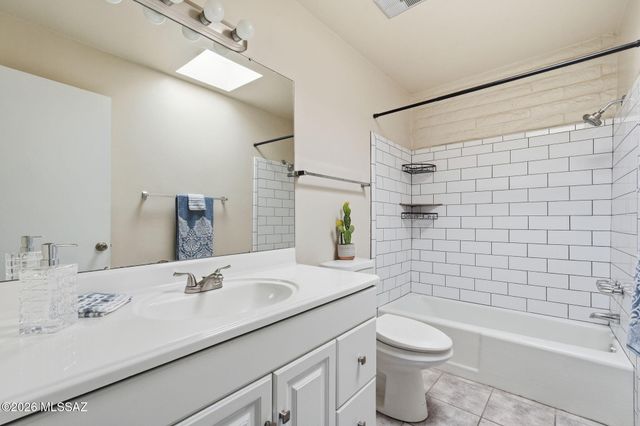 153 E Mountain Morning Drive, Tucson, AZ 85704