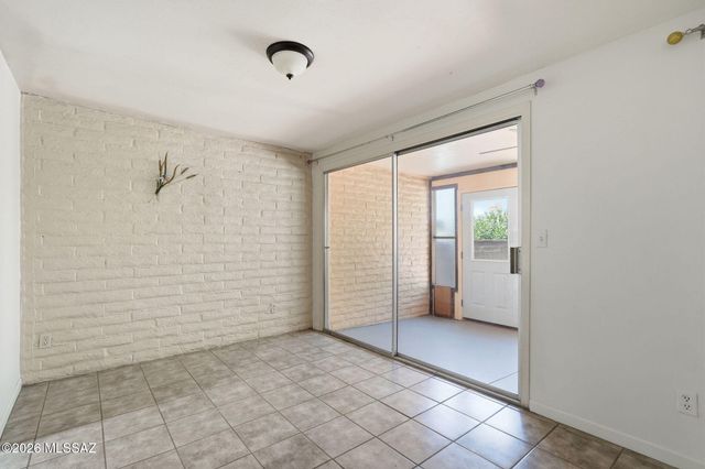 153 E Mountain Morning Drive, Tucson, AZ 85704