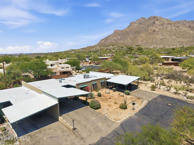 153 E Mountain Morning Drive, Tucson, AZ 85704