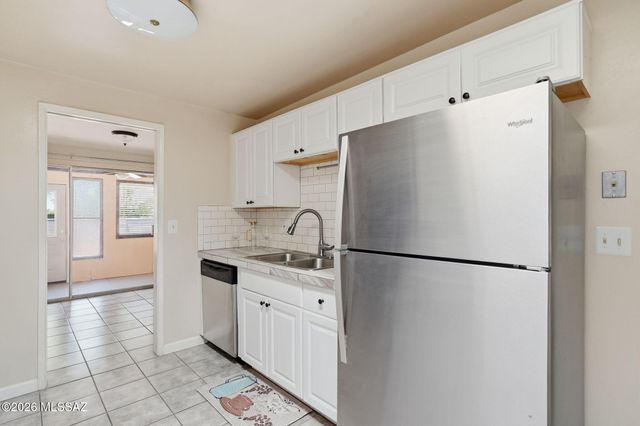 153 E Mountain Morning Drive, Tucson, AZ 85704