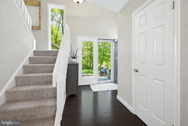 2640 SPRING VALLEY RD, Lancaster, PA 17601