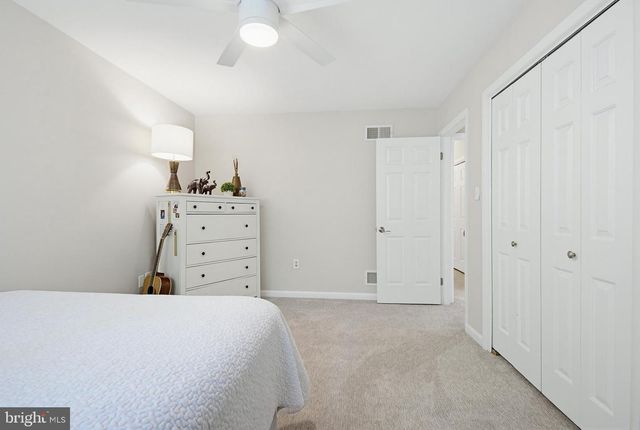 2640 SPRING VALLEY RD, Lancaster, PA 17601