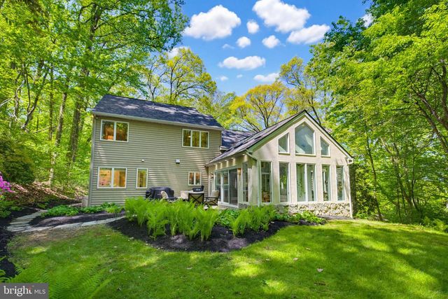 2640 SPRING VALLEY RD, Lancaster, PA 17601