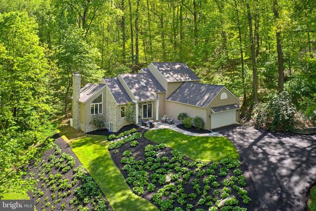 2640 SPRING VALLEY RD, Lancaster, PA 17601