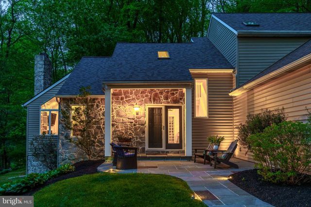 2640 SPRING VALLEY RD, Lancaster, PA 17601