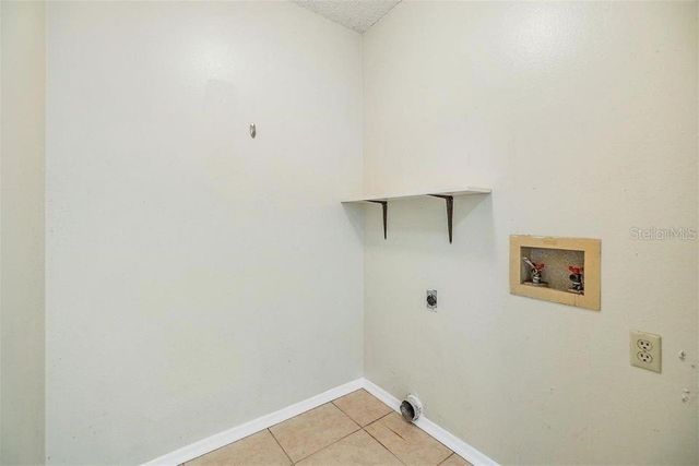 3302 LAUREL DALE DRIVE, Tampa, FL 33618